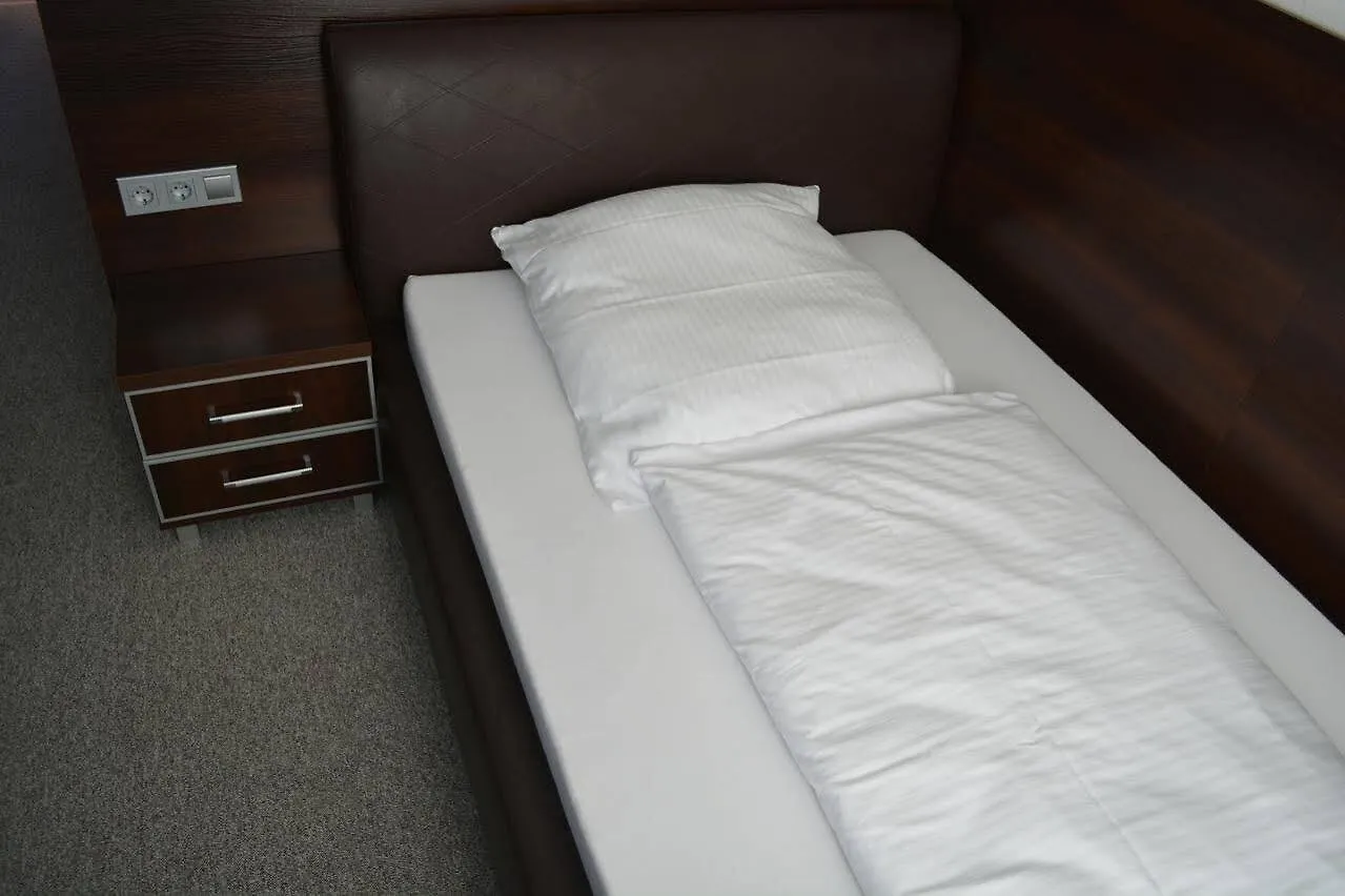 B&D Hotel Hannover 2*,